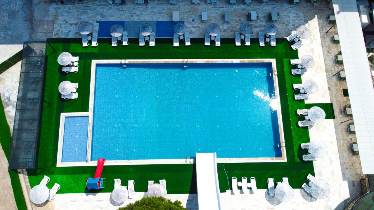 Hotel First Class Didim Eksteriør bilde
