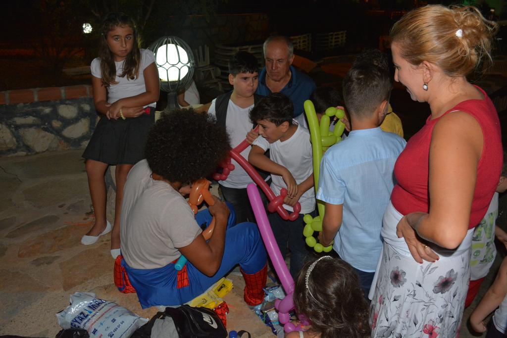 Hotel First Class Didim Eksteriør bilde