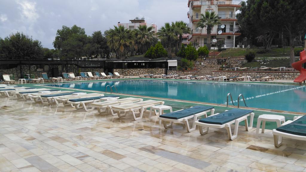 Hotel First Class Didim Eksteriør bilde